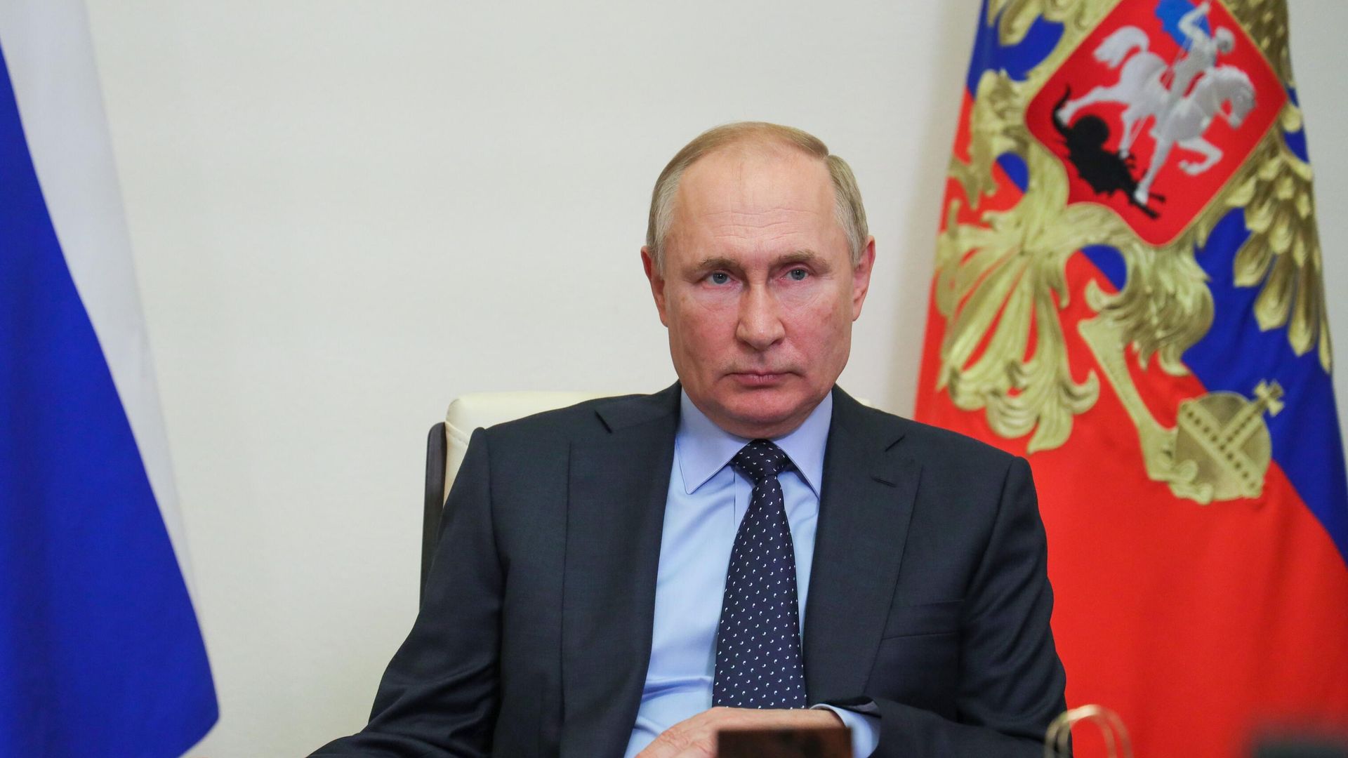 Президент РФ Владимир Путин проводит в режиме видеоконференции встречу с временно исполняющим обязанности губернатора Владимирской области Александром Авдеевым - РИА Новости, 1920, 13.10.2021