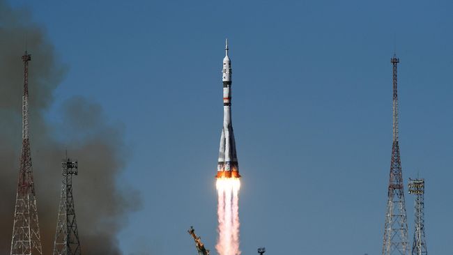 Запуск ракеты-носителя с космическим кораблем Союз МС-19 со стартового комплекса Восток №31 космодрома Байконур Запуск ракеты-носителя с космическим кораблем Союз МС-19 со стартового комплекса Восток №31 космодрома Байконур