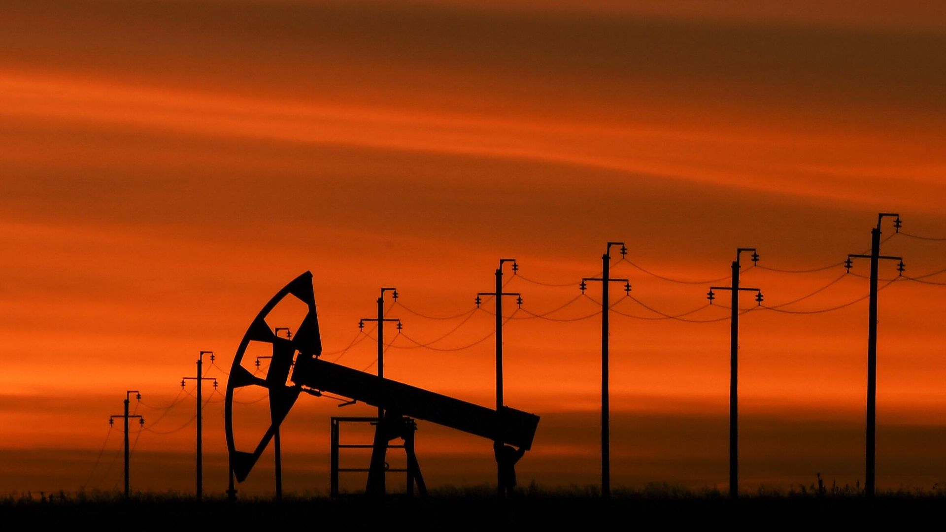 Добыча нефти Добыча нефти - РИА Новости, 1920, 23.11.2021
