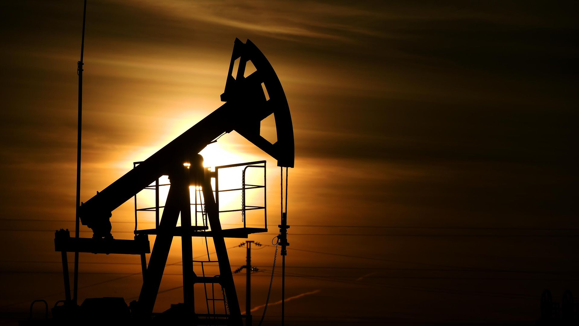 Добыча нефти Добыча нефти - РИА Новости, 1920, 11.10.2021