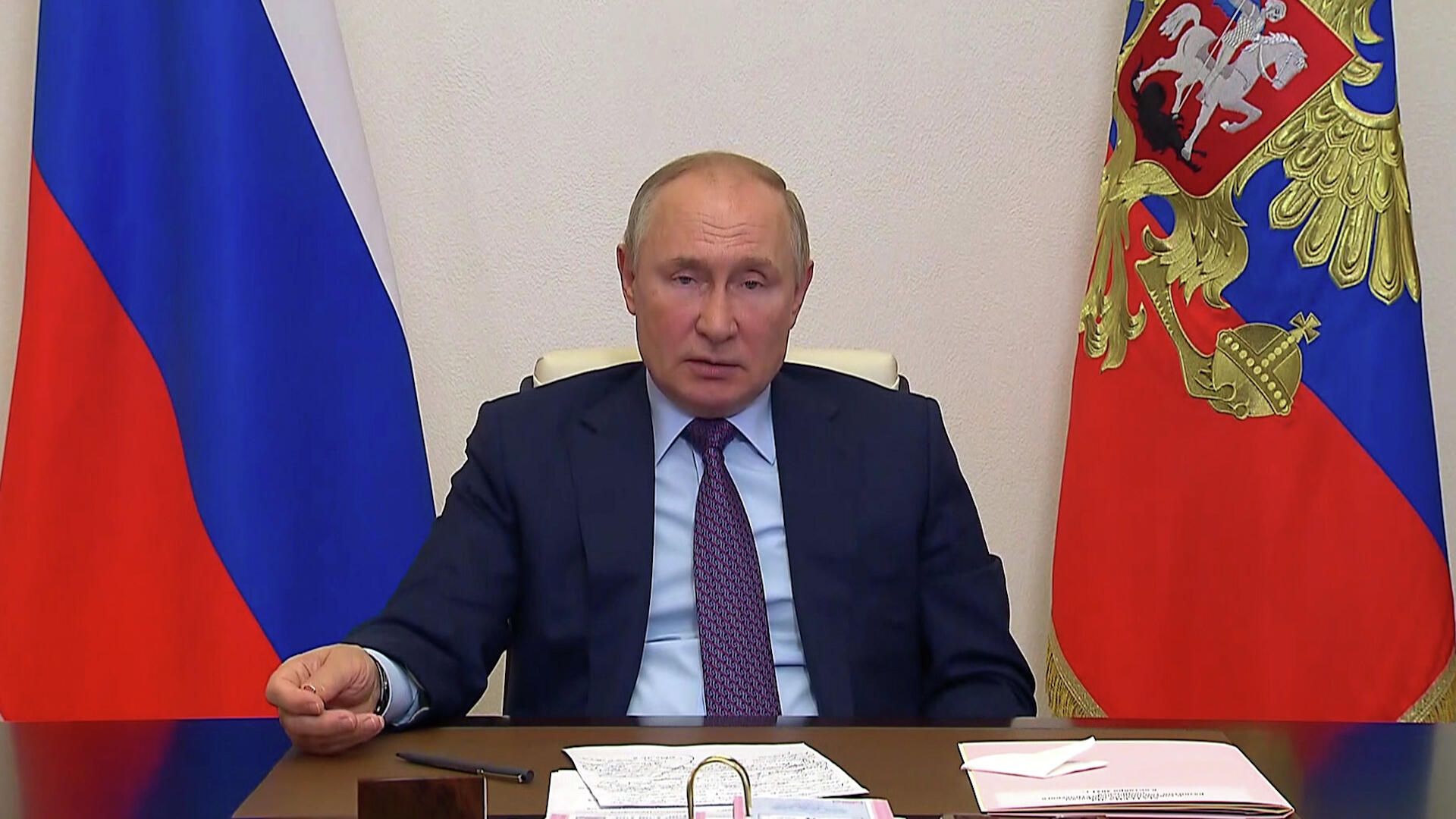 Путин: нужно полностью соблюдать контрактные обязательства по транзиту газа  - РИА Новости, 1920, 06.10.2021