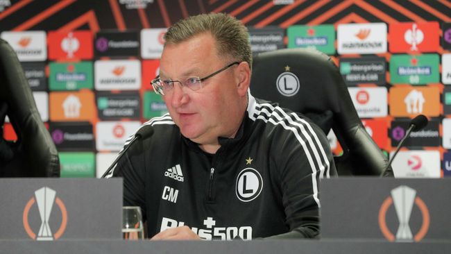 Главный тренер Легии Чеслав Михневич