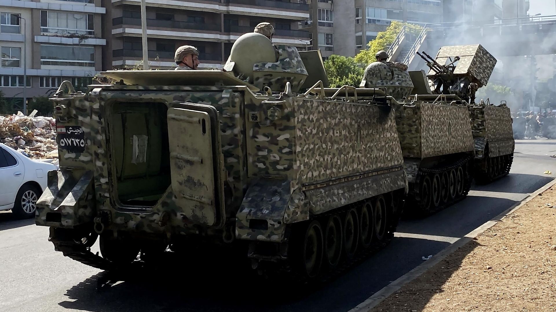 Военнослужащие Ливанской армии на одной из улиц Бейрут Военнослужащие Ливанской армии на одной из улиц Бейрут - РИА Новости, 1920, 09.07.2024