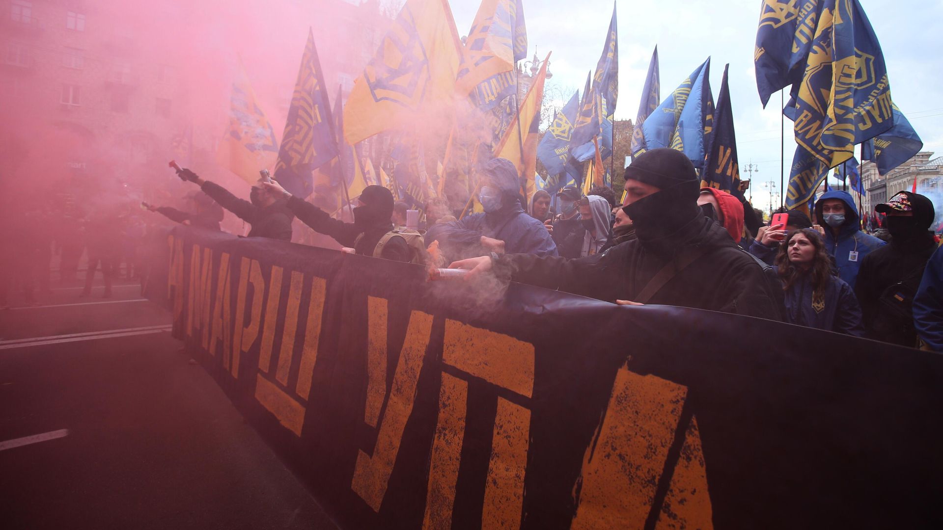 Марш националистов в Киеве в честь годовщины создания Украинской повстанческой армии (деятельность организации запрещена в России) и Дня защитника Украины - РИА Новости, 1920, 26.01.2022
