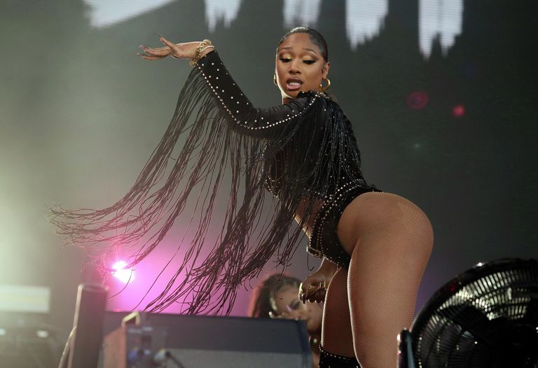 Megan Thee Stallion выступает на музыкальном фестивале в Остине Megan Thee Stallion выступает на музыкальном фестивале в Остине