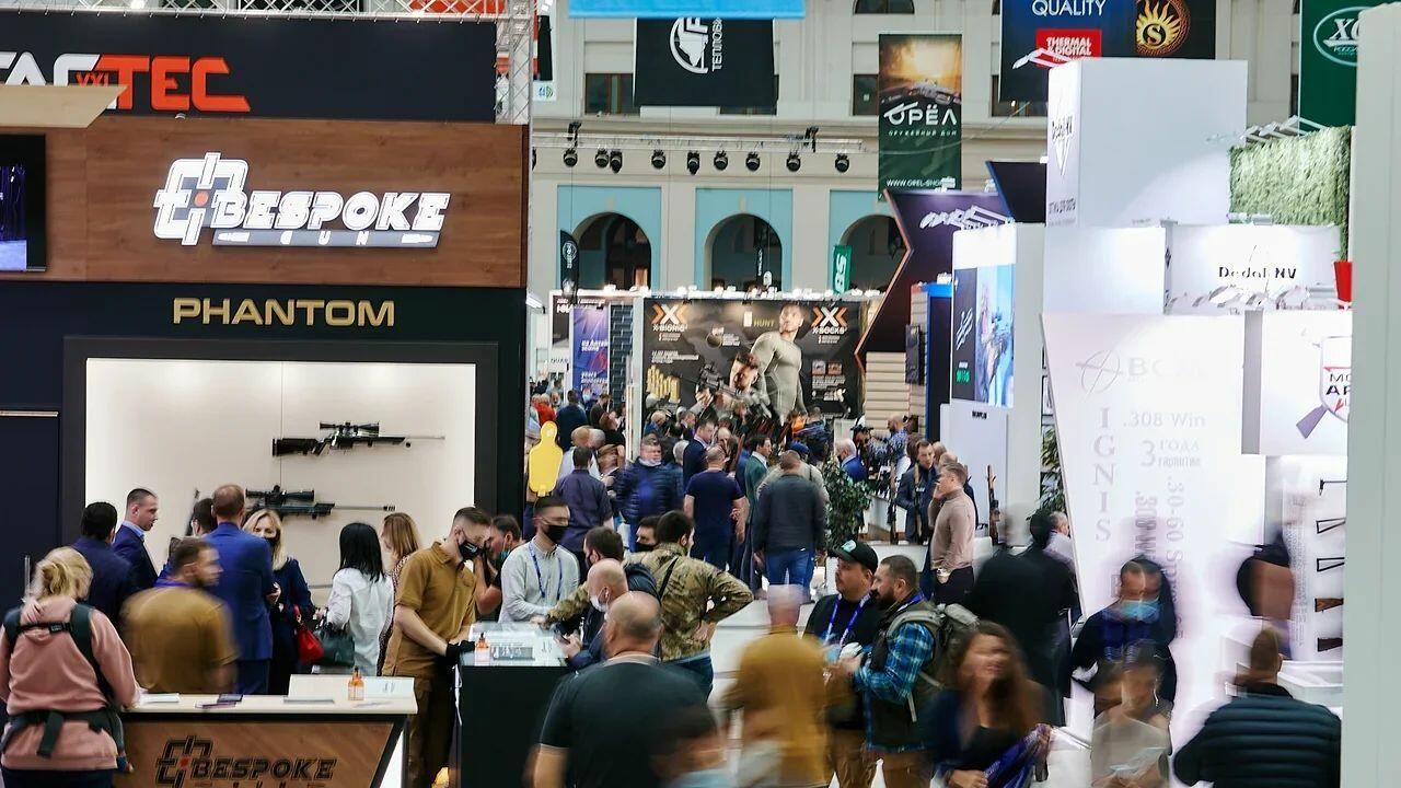 Посетители выставки ORЁLEXPO 2021 Посетители выставки ORЁLEXPO 2021 - РИА Новости, 1920, 14.10.2021