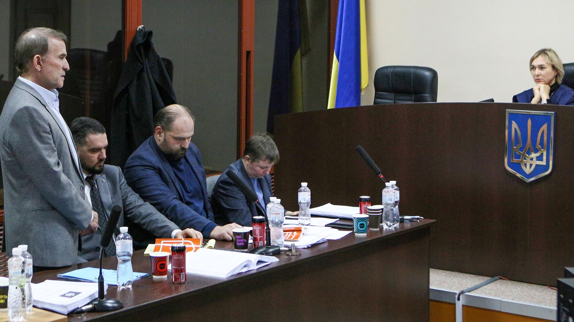Председатель политсовета партии Оппозиционная платформа - За жизнь Виктор Медведчук (слева) Председатель политсовета партии Оппозиционная платформа - За жизнь Виктор Медведчук (слева) - РИА Новости, 1920, 29.01.2022