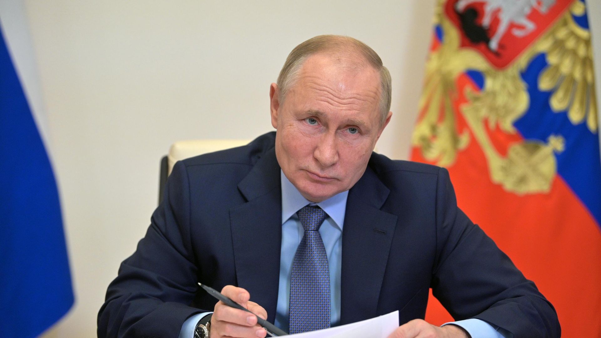 Президент РФ Владимир Путин провел совещание с членами правительства РФ Президент РФ Владимир Путин провел совещание с членами правительства РФ - РИА Новости, 1920, 20.10.2021