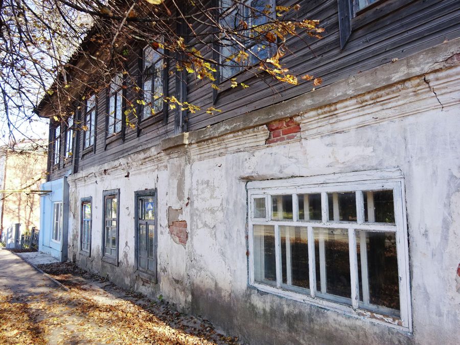 Дом Дешина (Дворянское собрание). Здесь останавливался Пушкин Дом Дешина (Дворянское собрание). Здесь останавливался Пушкин