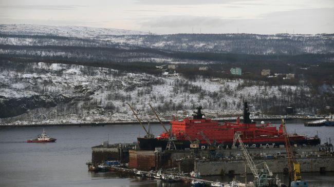 Атомный ледокол 50 лет Победы в Мурманском морской торговом порту Атомный ледокол 50 лет Победы в Мурманском морской торговом порту