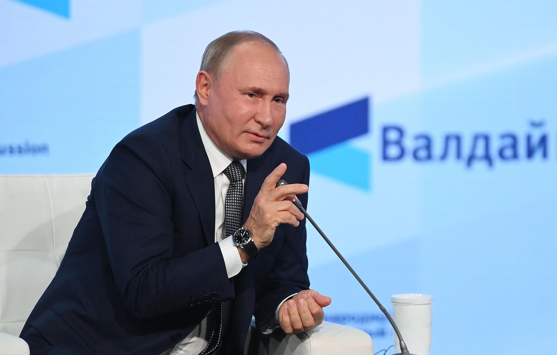 Президент РФ Владимир Путин на заседании международного дискуссионного клуба Валдай - РИА Новости, 1920, 27.12.2021