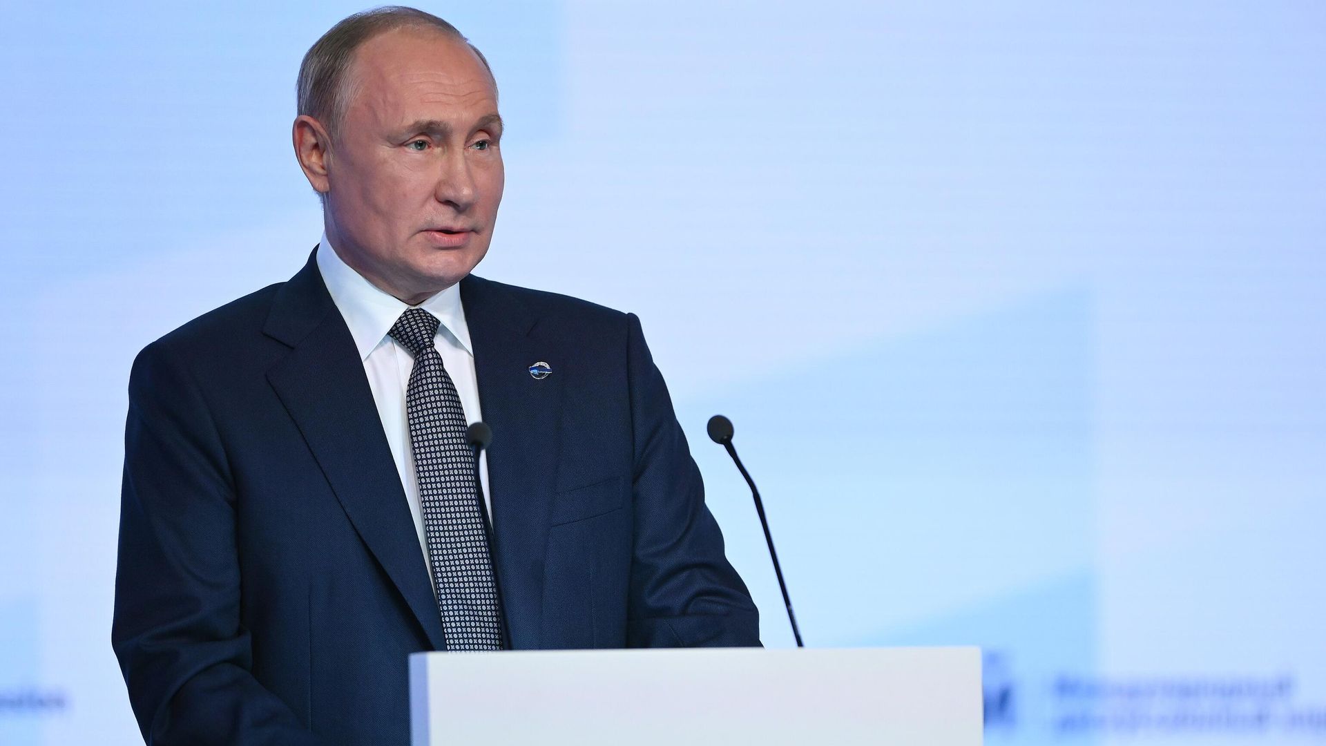 Президент РФ Владимир Путин выступает на пленарной сессии XVIII ежегодного заседания Международного дискуссионного клуба Валдай Президент РФ Владимир Путин выступает на пленарной сессии XVIII ежегодного заседания Международного дискуссионного клуба Валдай - РИА Новости, 1920, 21.10.2021