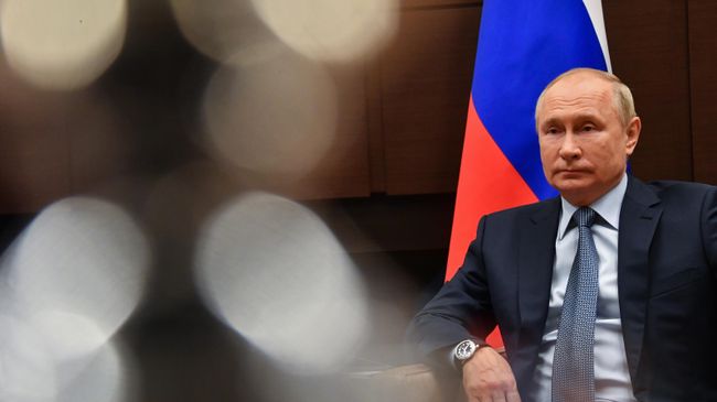 Президент РФ Владимир Путин во время встречи в Сочи с премьер-министром Израиля Нафтали Беннетом