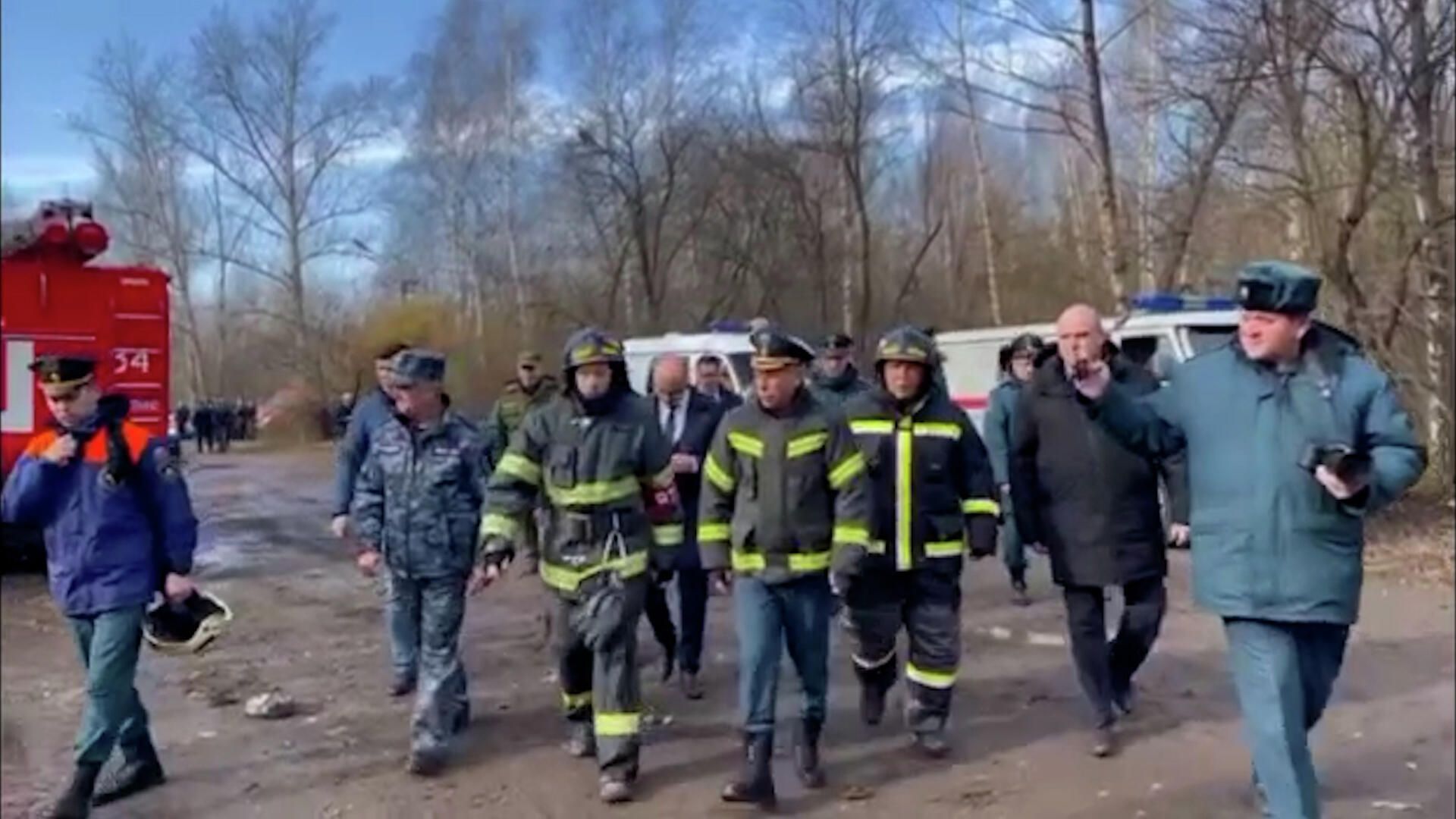 Чуприян прибыл на место взрыва под Рязанью. Кадры МЧС Чуприян прибыл на место взрыва под Рязанью. Кадры МЧС - РИА Новости, 1920, 22.10.2021