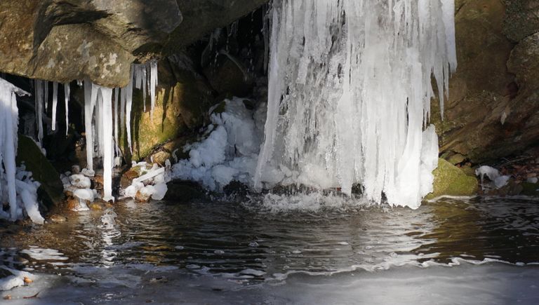 Замёрзший водопад в Адыгее Замёрзший водопад в Адыгее