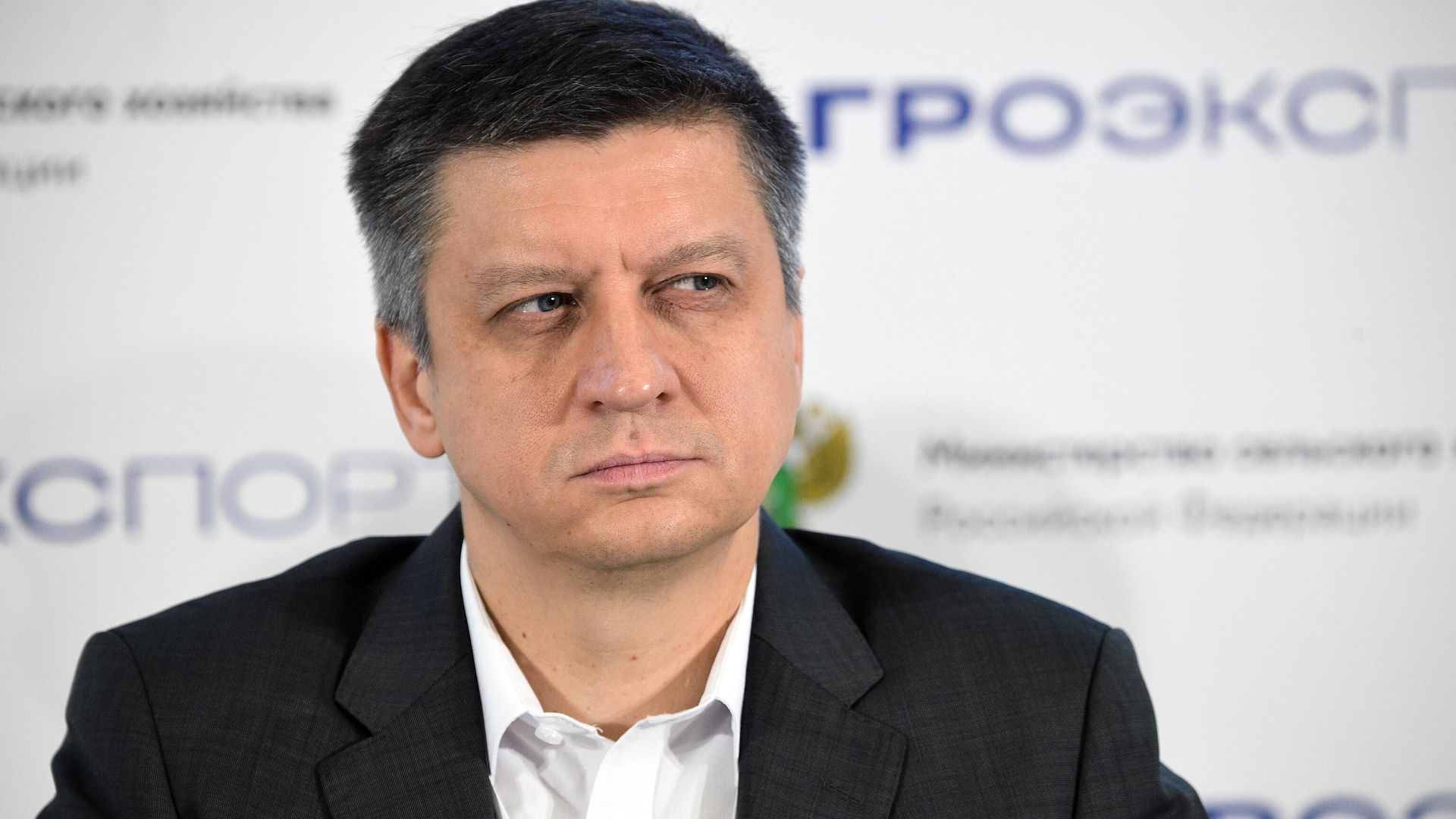 Вице-президент АО Российский экспортный центр Алексей Михайлик на пленарной сессии Аграрный экспорт. Драйверы развития и инструменты успеха Вице-президент АО Российский экспортный центр Алексей Михайлик на пленарной сессии Аграрный экспорт. Драйверы развития и инструменты успеха - РИА Новости, 1920, 22.10.2021