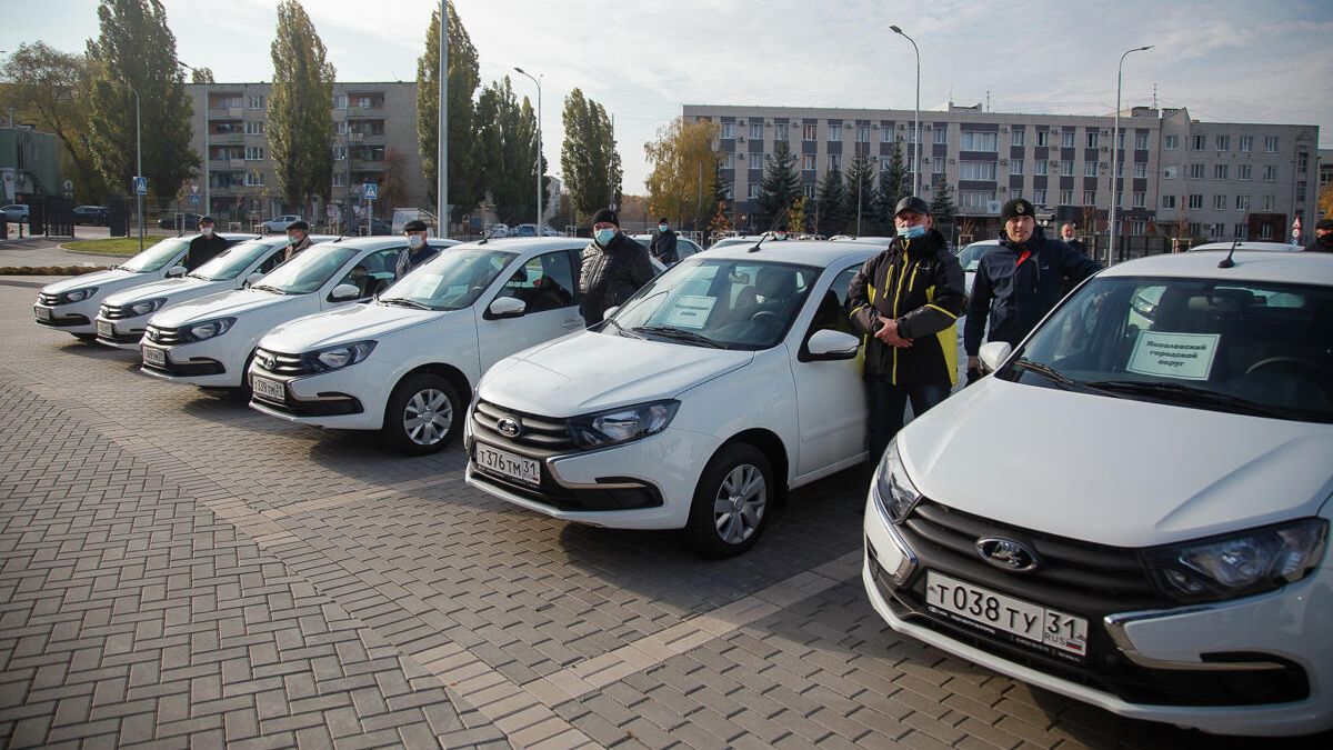 Медучреждения Белгородской области получили 43 легковых автомобиля Медучреждения Белгородской области получили 43 легковых автомобиля - РИА Новости, 1920, 22.10.2021