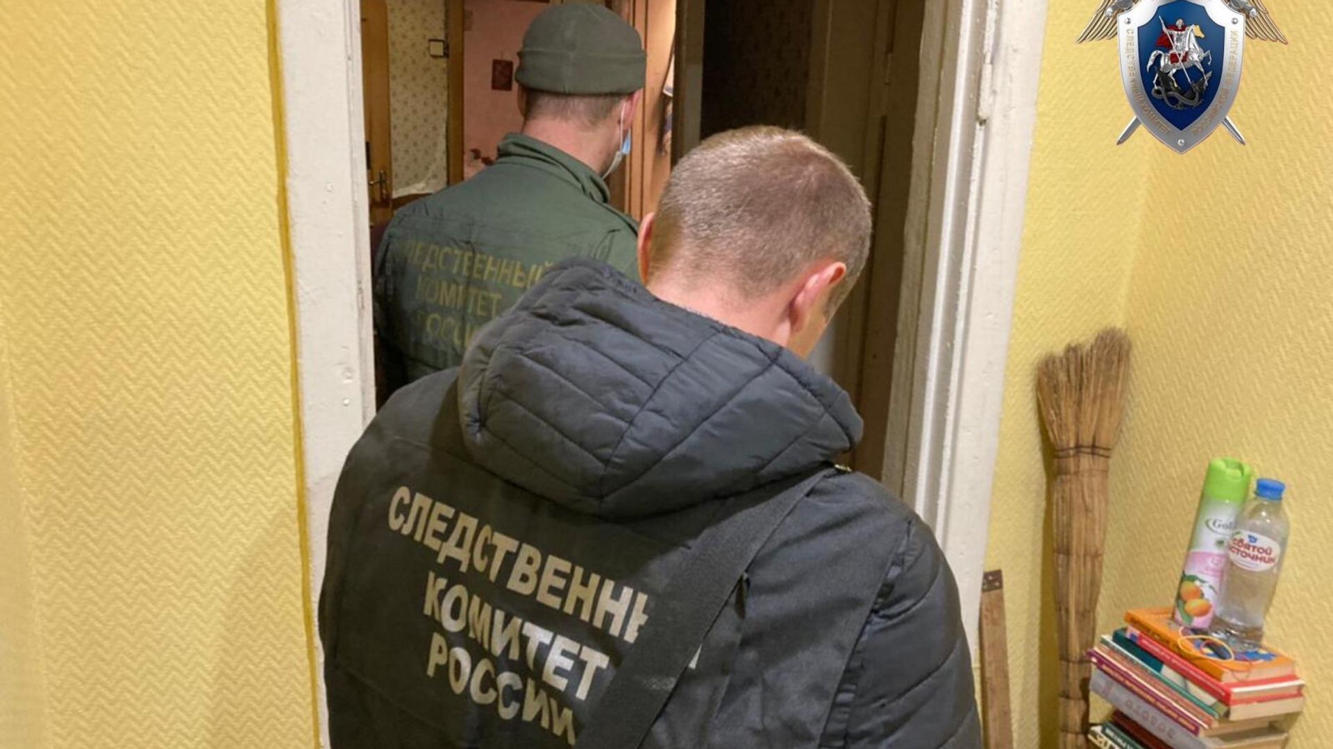 Мужчина, застреливший жену и его брата, задержан в Нижнем Новгороде Мужчина, застреливший жену и его брата, задержан в Нижнем Новгороде - РИА Новости, 1920, 23.10.2021