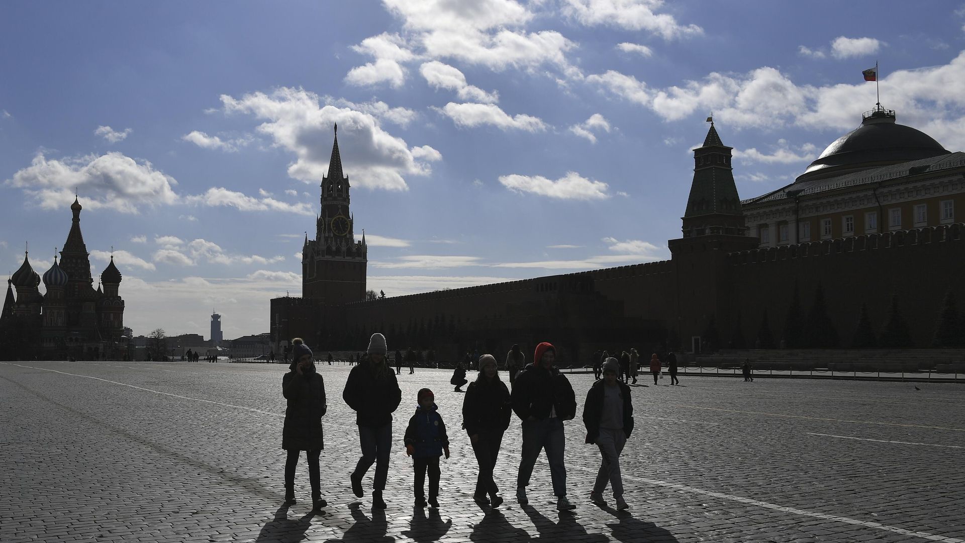 Туристы на Красной площади в Москве Туристы на Красной площади в Москве - РИА Новости, 1920, 27.02.2022
