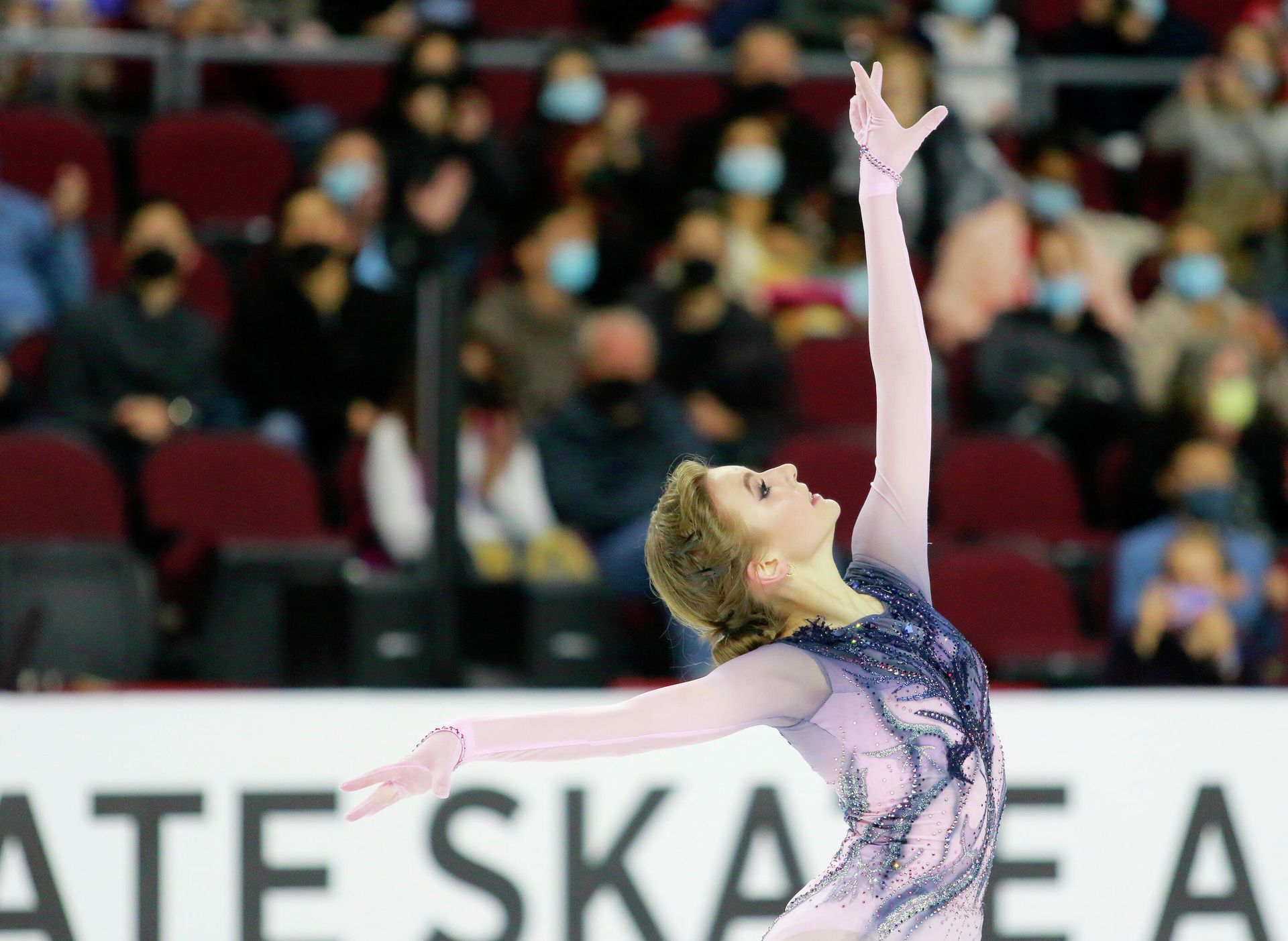 Фигуристка Дарья Усачева на соревнованиях по фигурному катанию Skate America 2021 Фигуристка Дарья Усачева на соревнованиях по фигурному катанию Skate America 2021 - РИА Новости, 1920, 25.10.2021