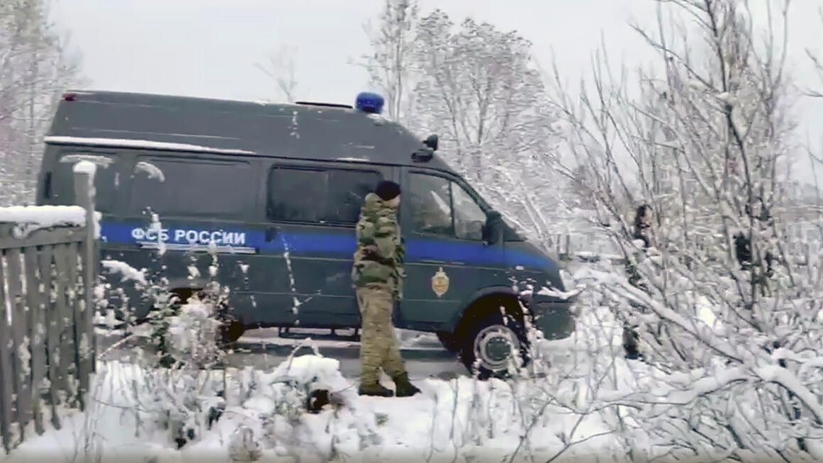 ФСБ предотвратила теракты в Мурманской области. Кадр видео ФСБ предотвратила теракты в Мурманской области. Кадр видео - РИА Новости, 1920, 28.10.2021