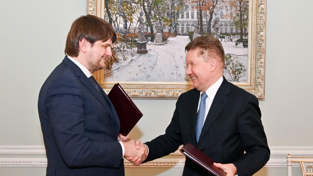 Миллер и вице-премьер Молдовы Спыну подписали контракт на поставки газа Миллер и вице-премьер Молдовы Спыну подписали контракт на поставки газа - РИА Новости, 1920, 30.10.2021