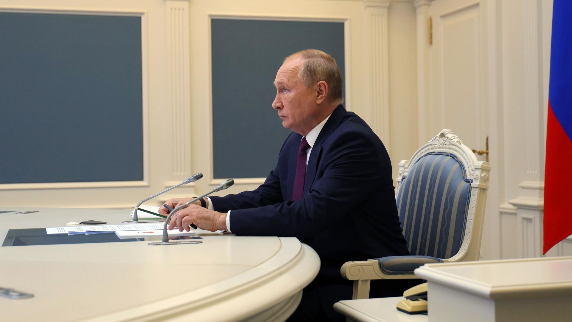 Президент России Владимир Путин во время саммита G20 Президент России Владимир Путин во время саммита G20 - РИА Новости, 1920, 06.04.2022