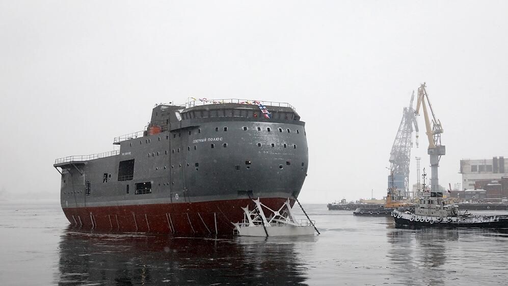 Церемония спуска на воду ледостойкой самодвижущейся платформы (ЛСП) Северный полюс проекта 00903 в Санкт-Петербурге Церемония спуска на воду ледостойкой самодвижущейся платформы (ЛСП) Северный полюс проекта 00903 в Санкт-Петербурге - РИА Новости, 1920, 26.11.2021