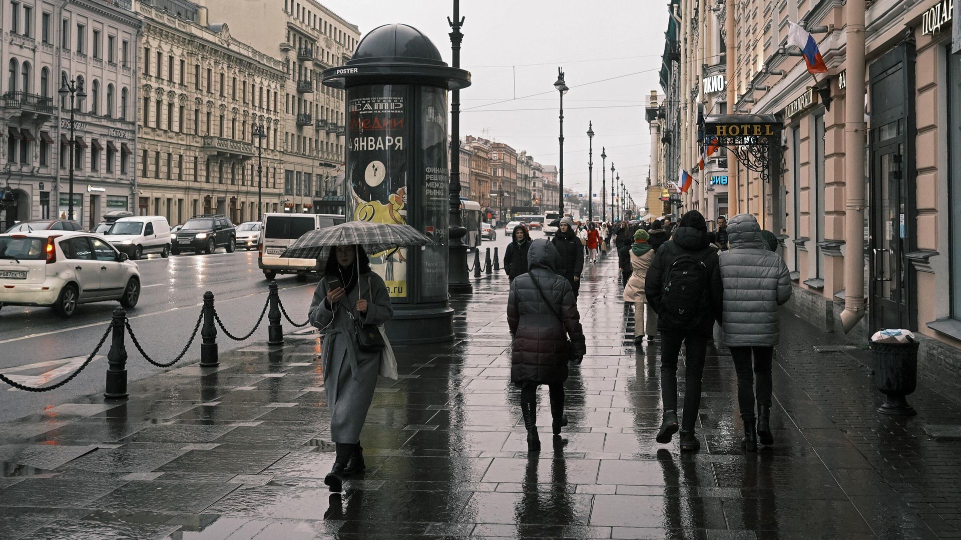 В Петербурге до конца октября сохранится теплая погода