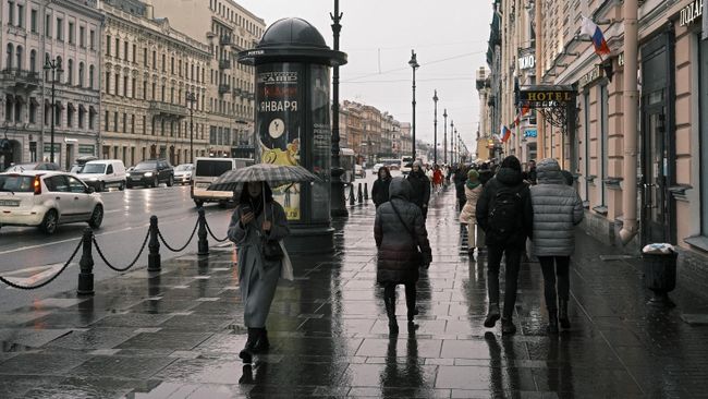В Петербурге до конца октября сохранится теплая погода
