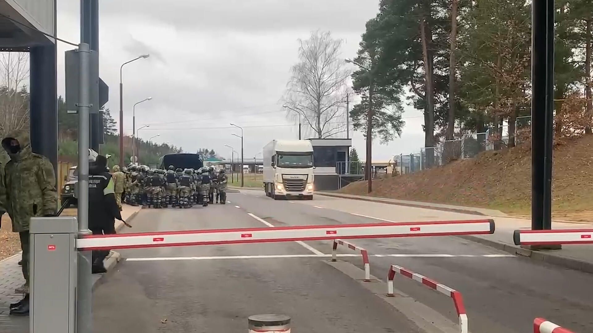 Литовские войска отправляются на границу с Польшей и Белоруссией Литовские войска отправляются на границу с Польшей и Белоруссией - РИА Новости, 1920, 08.11.2021