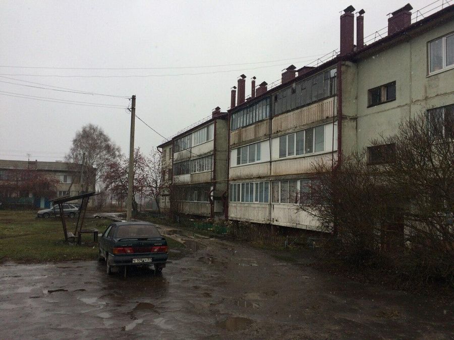 Дом, где жил Шаяхмедов (слева), и дом, где жил пропавший мальчик (справа) Дом, где жил Шаяхмедов (слева), и дом, где жил пропавший мальчик (справа)