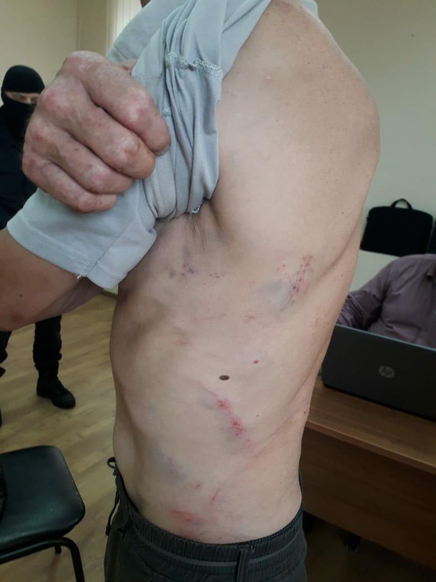 По словам адвоката, из Шаяхмедова выбили признание По словам адвоката, из Шаяхмедова выбили признание