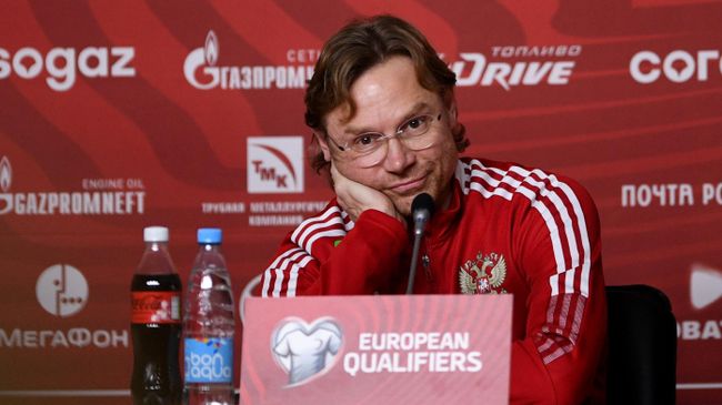Валерий Карпин