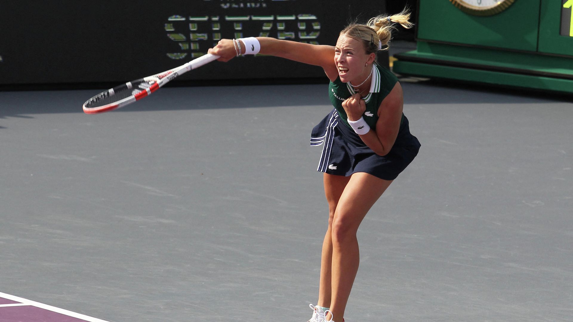 Estonia's Anett Kontaveit jumps as she returns the ball to Czech Republic's Barbora Krejcikova during a 2021 WTA finals tournament singles match in Zapopan, Mexico, on November 10, 2021. - The WTA Tennis Tournament finals, which were originally to be held in China, bagan Wednesday in Zapopan due to the Covid-19 pandemic. (Photo by Ulises Ruiz / AFP) Estonia's Anett Kontaveit jumps as she returns the ball to Czech Republic's Barbora Krejcikova during a 2021 WTA finals tournament singles match in Zapopan, Mexico, on November 10, 2021. - The WTA Tennis Tournament finals, which were originally to be held in China, bagan Wednesday in Zapopan due to the Covid-19 pandemic. (Photo by Ulises Ruiz / AFP) - РИА Новости, 1920, 13.11.2021