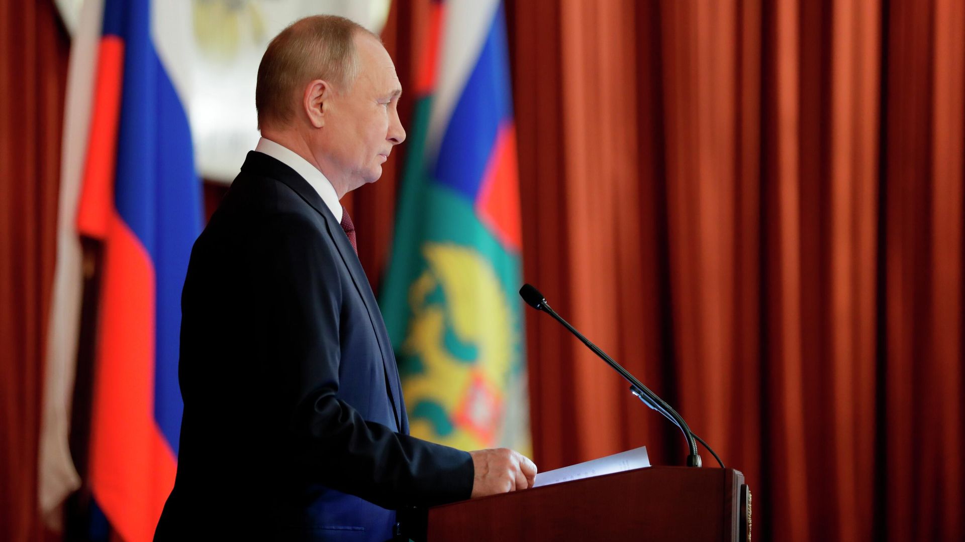 Президент РФ Владимир Путин выступает на расширенном заседании коллегии Министерства иностранных дел РФ Президент РФ Владимир Путин выступает на расширенном заседании коллегии Министерства иностранных дел РФ - РИА Новости, 1920, 18.11.2021