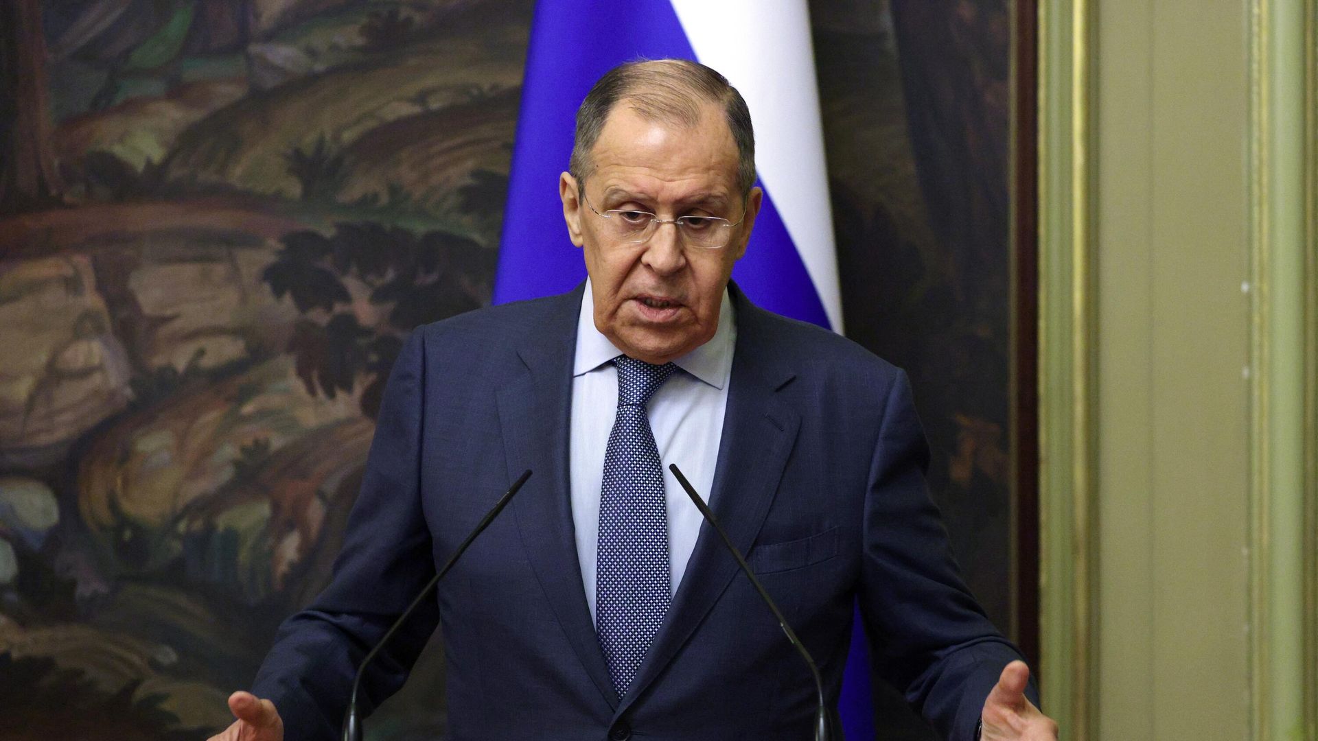 Министр иностранных дел РФ Сергей Лавров во время пресс-конференции по итогам переговоров с действующим председателем ОБСЕ, главой МИД Швеции Анн Линде в Доме приемов МИД России - РИА Новости, 1920, 19.11.2021