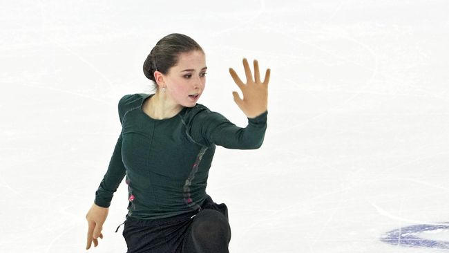 Камила Валиева на тренировке в Сочи перед VI этапом Кубка мира. Камила Валиева на тренировке в Сочи перед VI этапом Кубка мира.