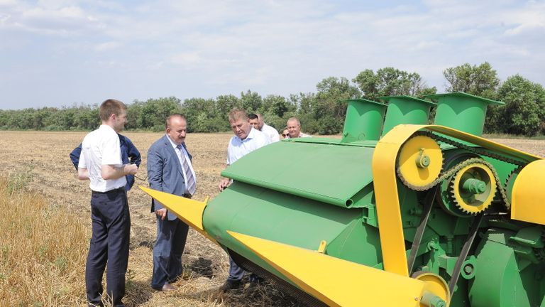 Новый агрегат для уборки урожая методом очеса на корню Новый агрегат для уборки урожая методом очеса на корню