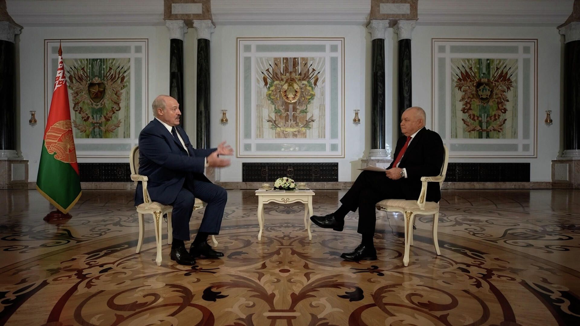 Мы полетим тогда, когда нам нужно будет! – Лукашенко о полетах Белавиа в Крым Мы полетим тогда, когда нам нужно будет! – Лукашенко о полетах Белавиа в Крым - РИА Новости, 1920, 30.11.2021