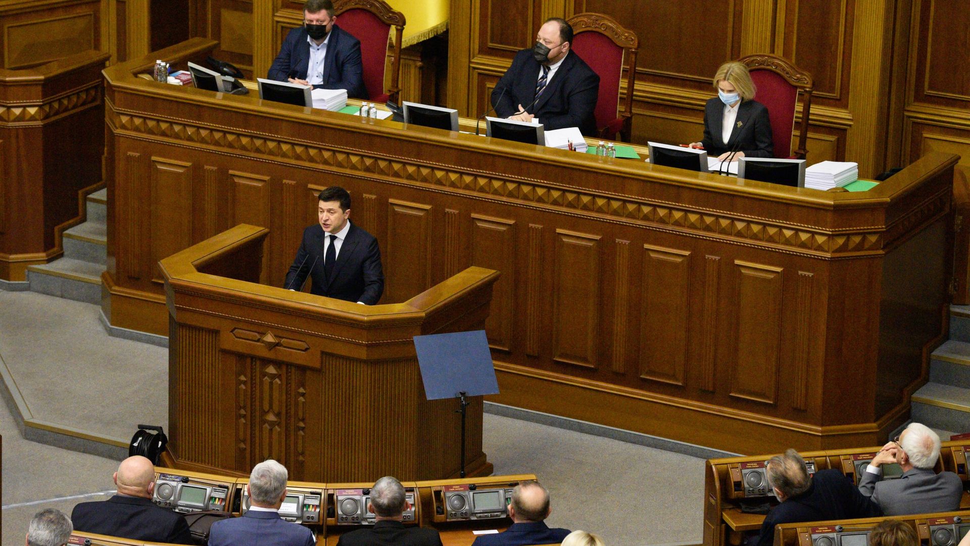 Президент Украины Владимир Зеленский выступает с ежегодным посланием к Верховной раде  - РИА Новости, 1920, 01.02.2022