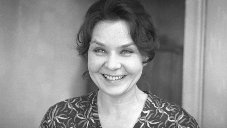 Актриса Нина Ургант Актриса Нина Ургант