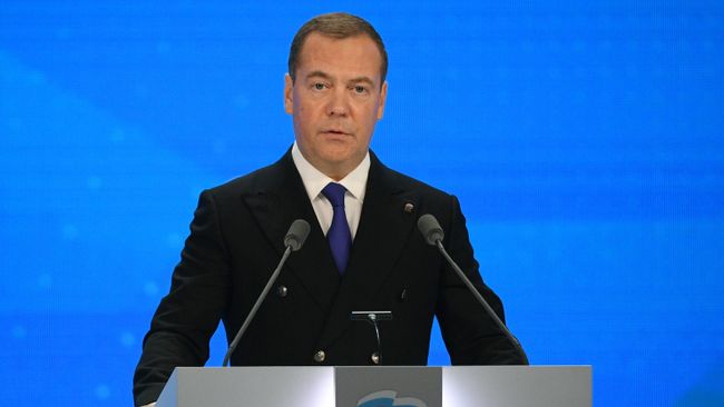 Дмитрий Медведев