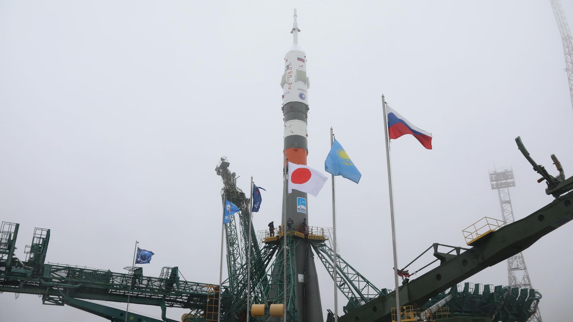 Ракета-носитель Союз-2.1а с пилотируемым кораблем Союз МС-20 на стартовой площадке космодрома Байконур Ракета-носитель Союз-2.1а с пилотируемым кораблем Союз МС-20 на стартовой площадке космодрома Байконур - РИА Новости, 1920, 06.12.2021