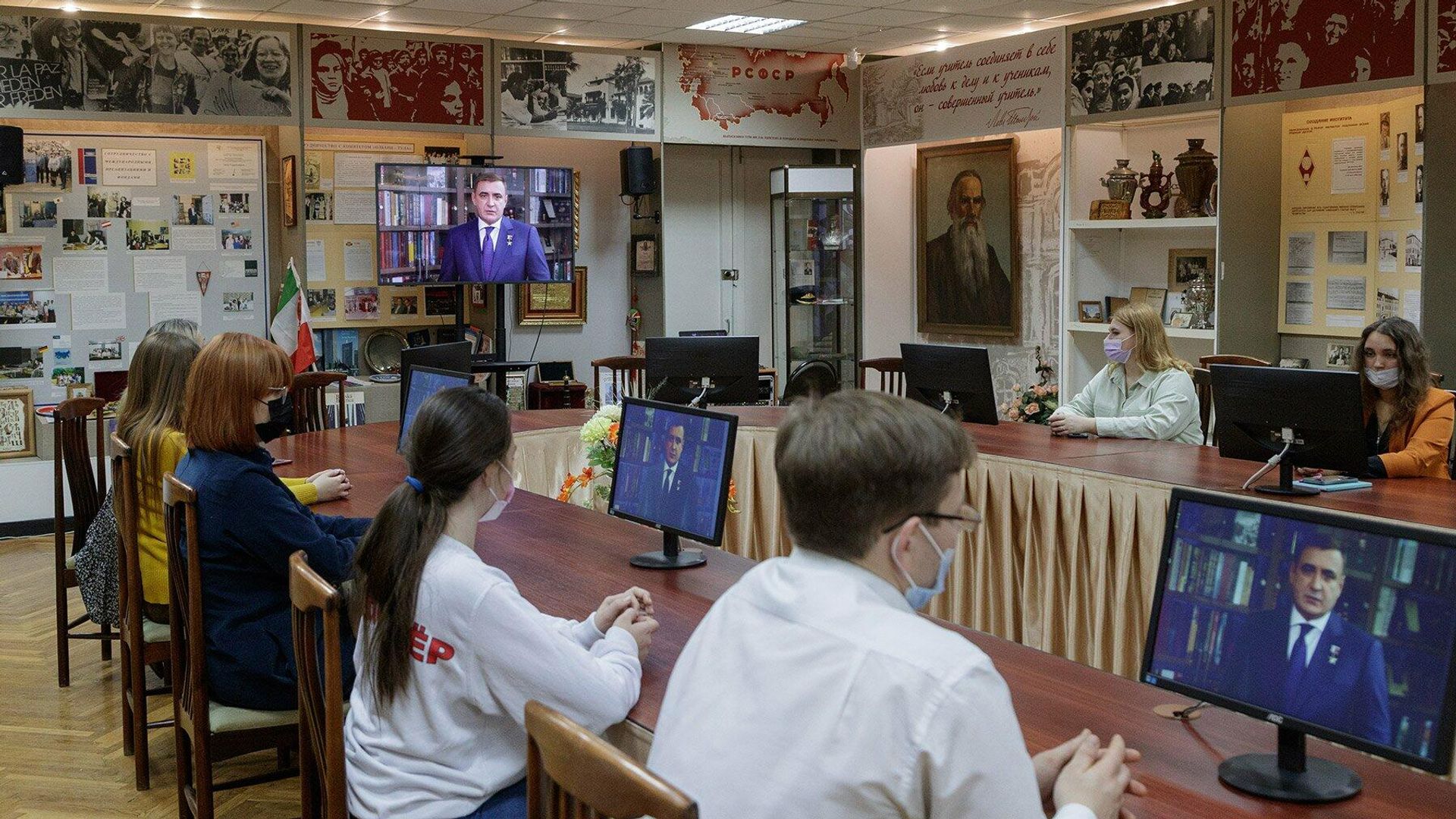 Тульская область провела урок мужества Тульский рубеж Тульская область провела урок мужества Тульский рубеж - РИА Новости, 1920, 28.08.2023