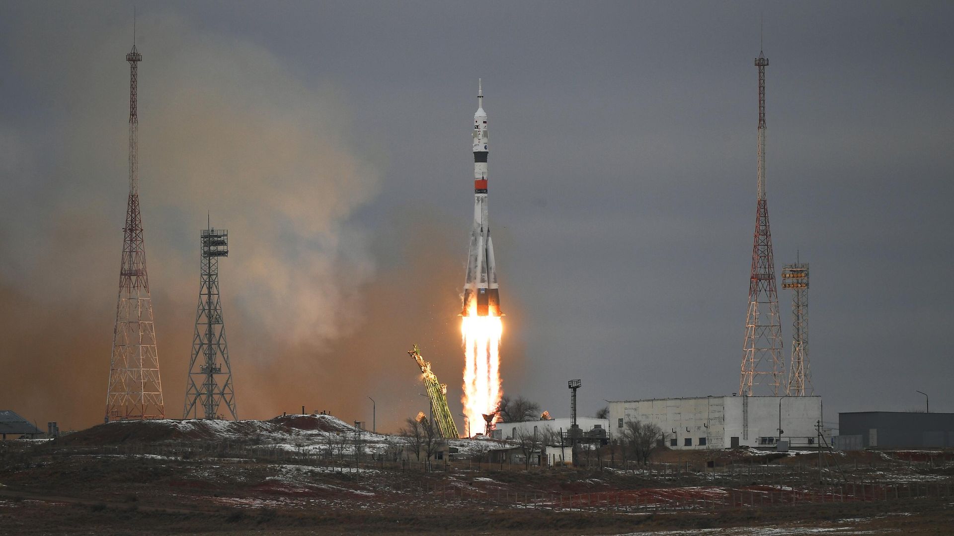 Запуск ракеты-носителя Союз-2.1а с транспортным пилотируемым кораблем Союз МС-20 со стартовой площадки космодрома Байконур Запуск ракеты-носителя Союз-2.1а с транспортным пилотируемым кораблем Союз МС-20 со стартовой площадки космодрома Байконур - РИА Новости, 1920, 14.11.2022