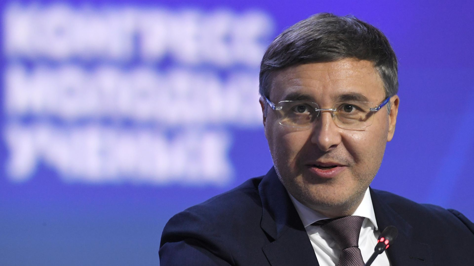 Министр науки и высшего образования РФ Валерий Фальков на пленарной сессии тематического месяца - Август в рамках Конгресса молодых ученых в Сочи - РИА Новости, 1920, 22.11.2022