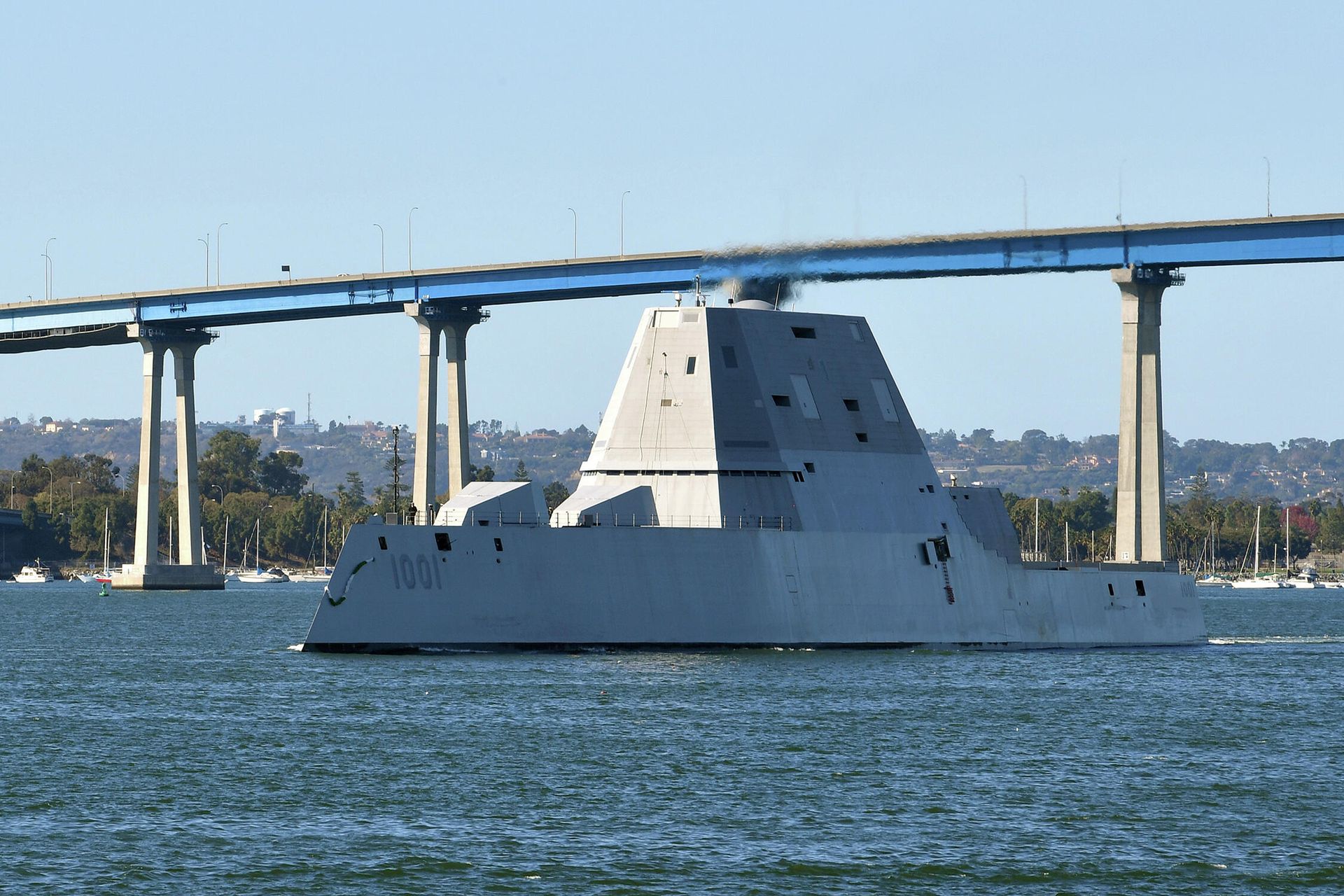 Американский эсминец USS Michael Monsoor типа Zumwalt (DDG-1001) Американский эсминец USS Michael Monsoor типа Zumwalt (DDG-1001) - РИА Новости, 1920, 26.12.2025