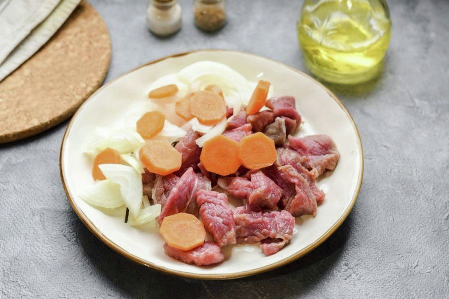 Продукты для приготовления шурпы Продукты для приготовления шурпы