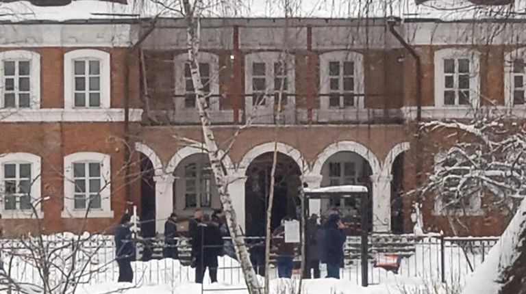Здание православной гимназии в Серпухове, где произошел взрыв Здание православной гимназии в Серпухове, где произошел взрыв